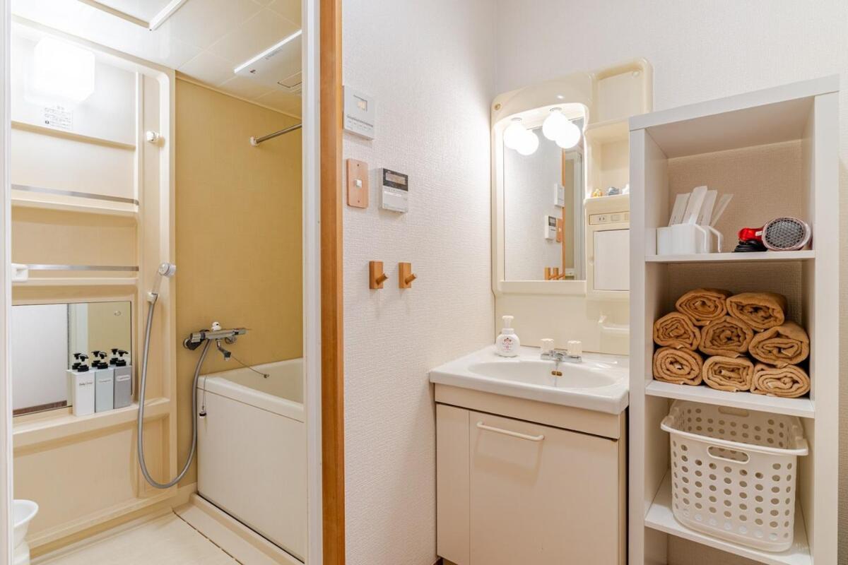 Secret Base Shin-imamiya Apartment *