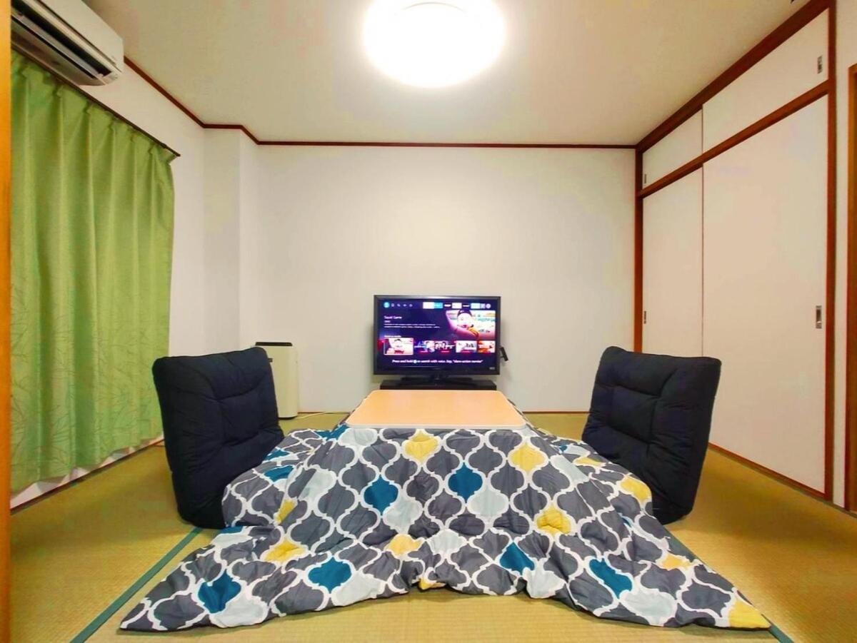 Secret Base Shin-imamiya * Osaka